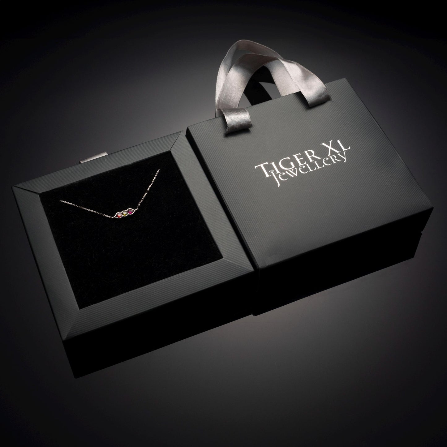 Sweet Pea Pod Necklace for Mom - Custom Birthstone Jewelry