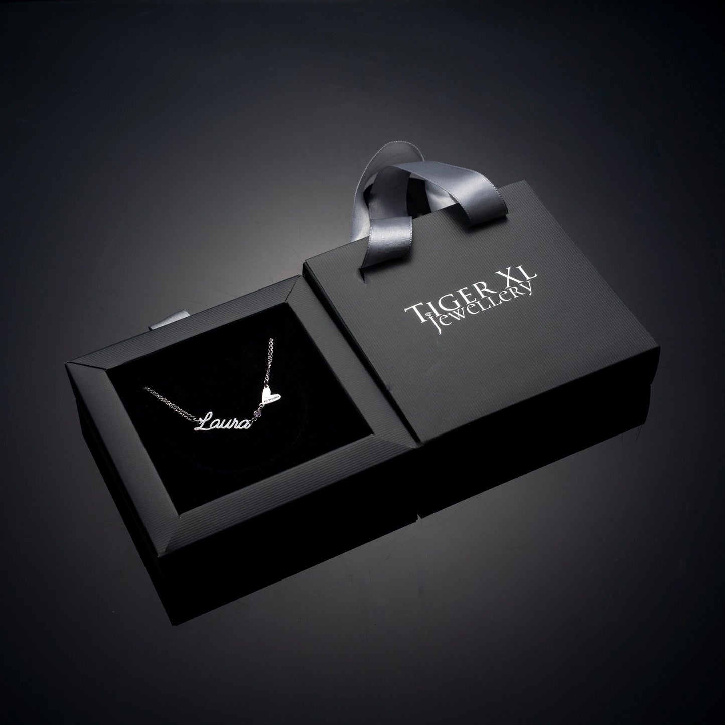 Cherished Keepsake: Personalized Name Bracelet with Birthstone and Engraved Heart Detail