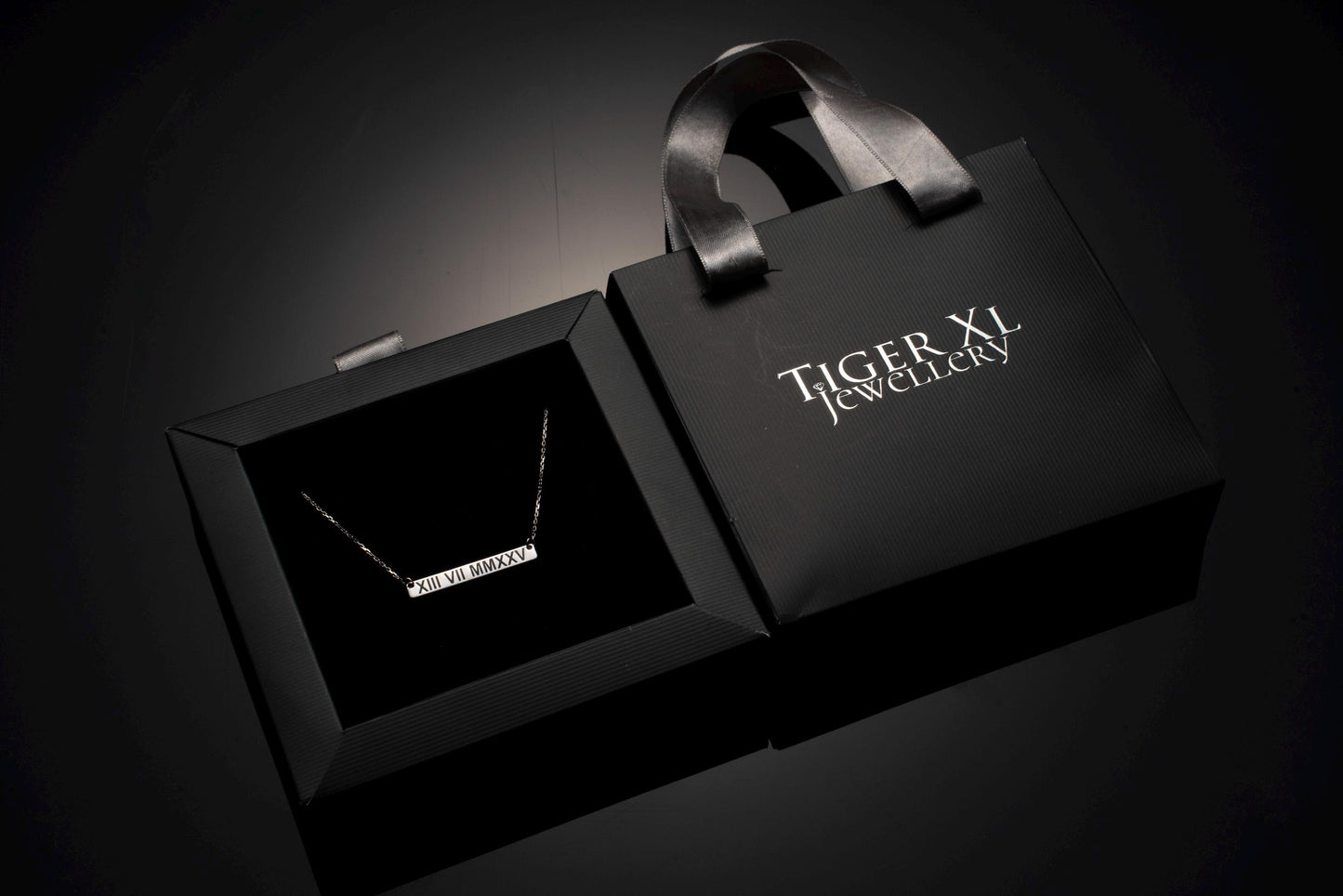 Timeless Elegance: Roman Numeral Date Necklace in 925 Silver - Personalized Gift for Him or Her