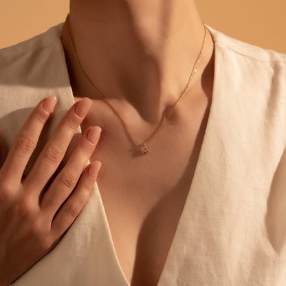 Three Stone Dainty Necklace – Minimalist Gold Gift for Her