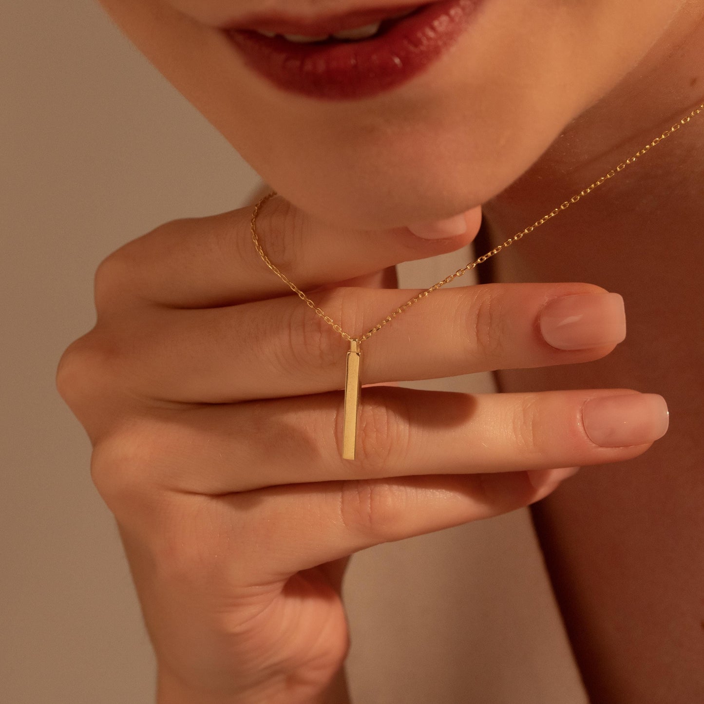 Minimal Vertical Bar Necklace – Custom Engraved Pendant, 18K Gold Plated
