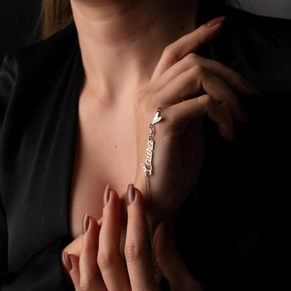 Cherished Keepsake: Personalized Name Bracelet with Birthstone and Engraved Heart Detail