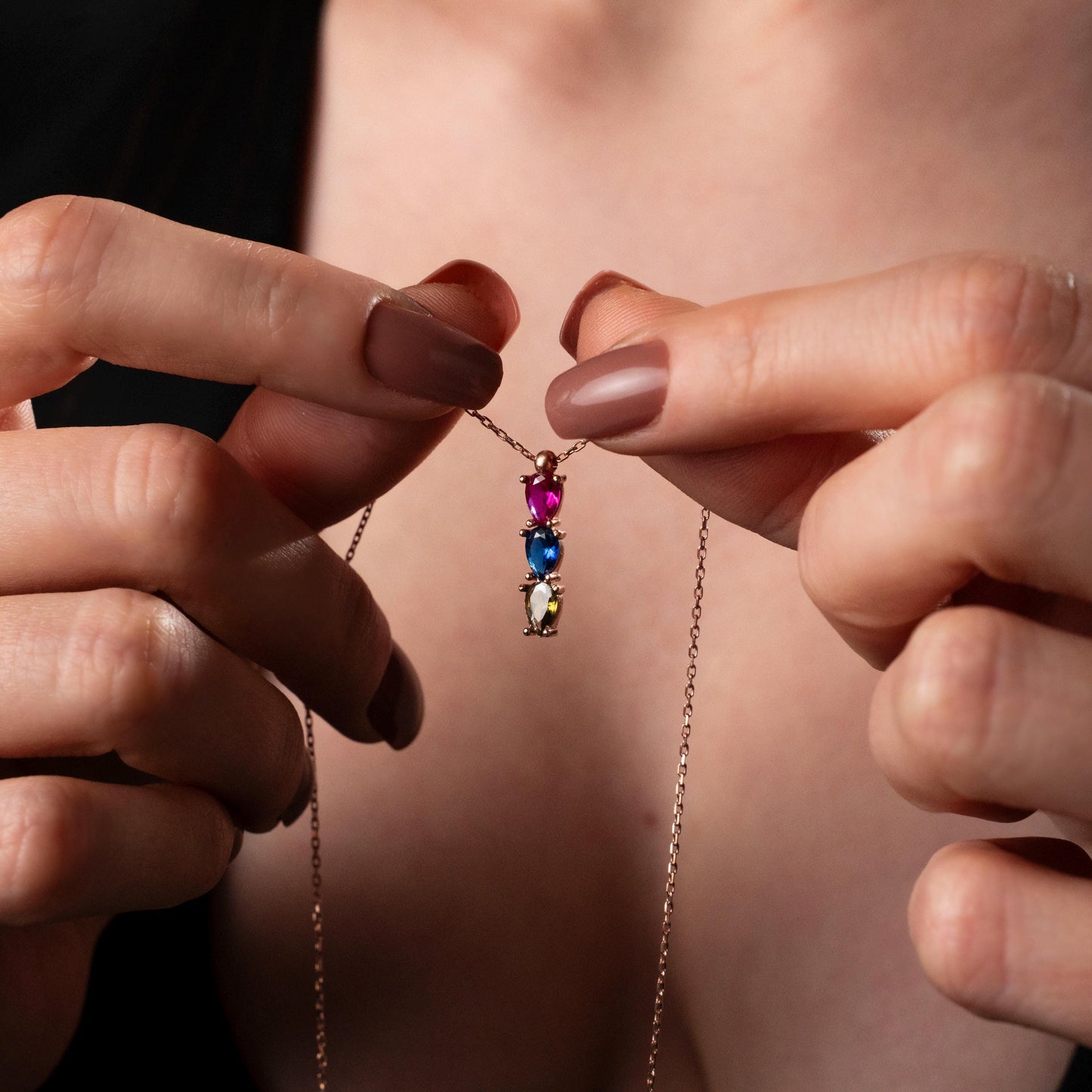 Celebrate Family Love with a Personalized Birthstone Necklace - Perfect Anniversary Gift!