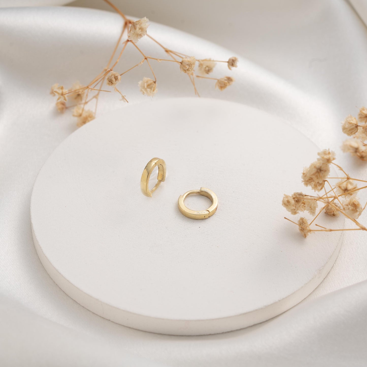 Sophisticated Matte Gold Hoop Earrings: Timeless Elegance