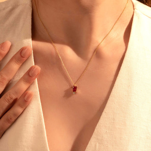 Red Gemstone Pendant – Elegant Gold Birthstone Necklace