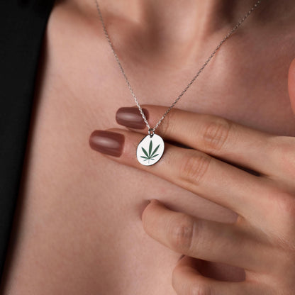 Elegant Leaf Necklace for Nature Lovers, Sterling Silver Jewelry, Boho Chic Pendant, Perfect Gift Idea