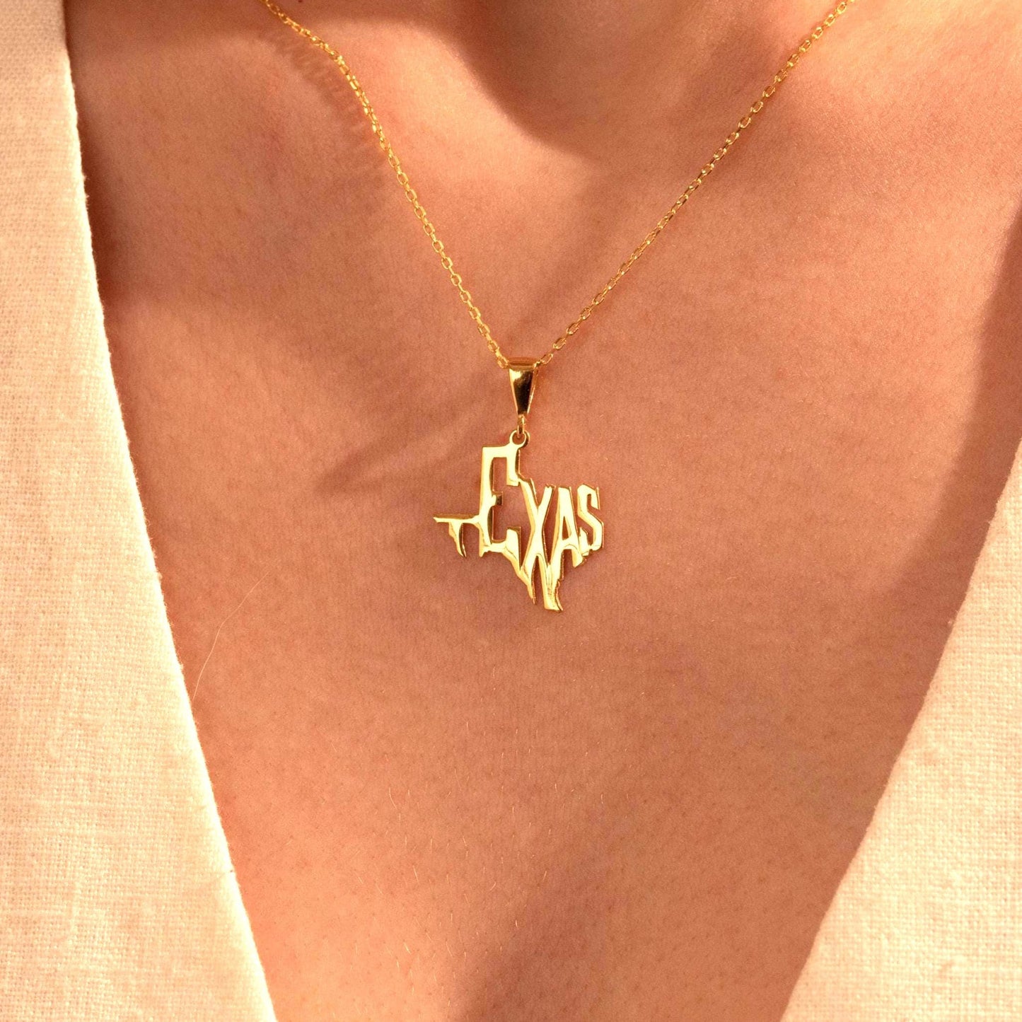 Texas Map Necklace – Custom State Pendant, Gold Plated Texas Jewelry Gift