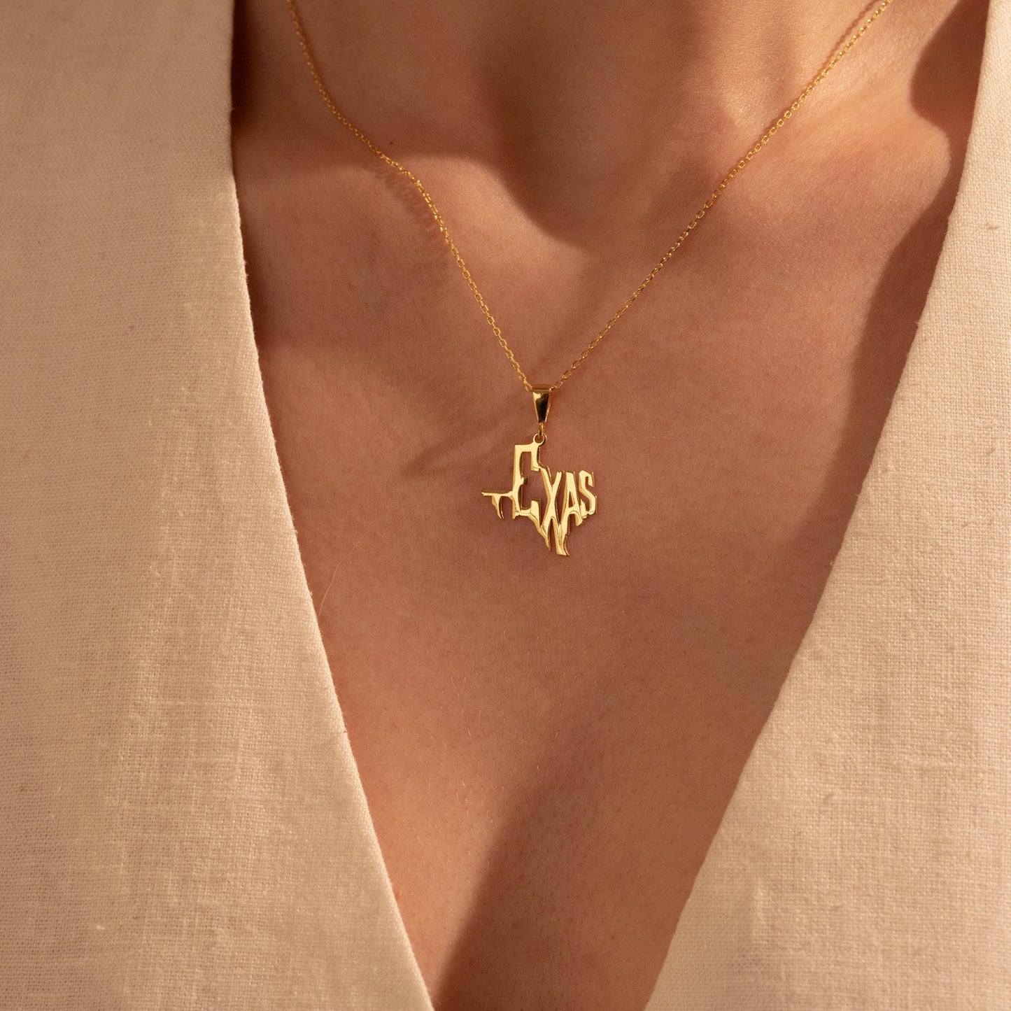 Texas Map Necklace – Custom State Pendant, Gold Plated Texas Jewelry Gift
