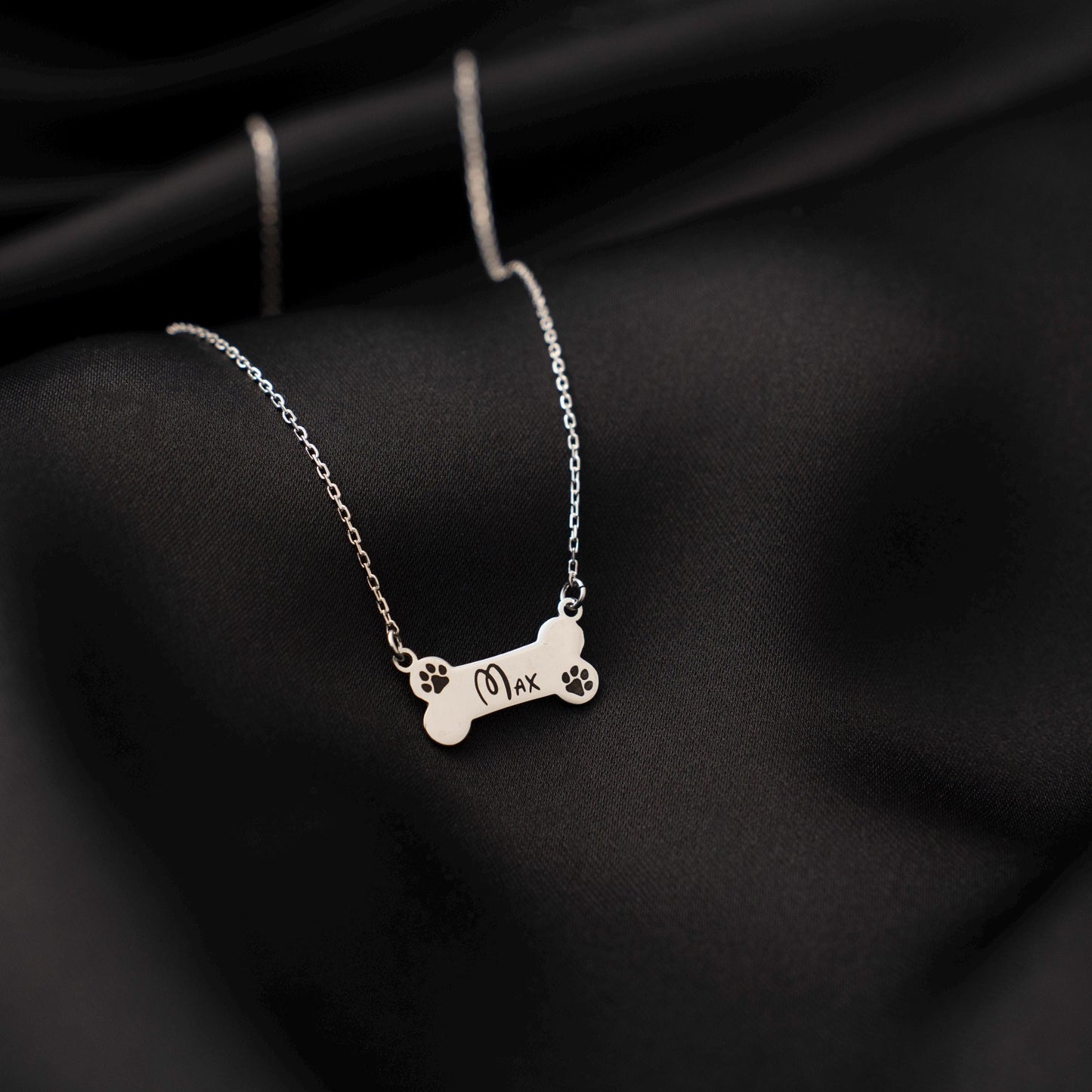 Adorable Pet Name Necklace in Sterling Silver - Perfect Gift for Dog Lovers!