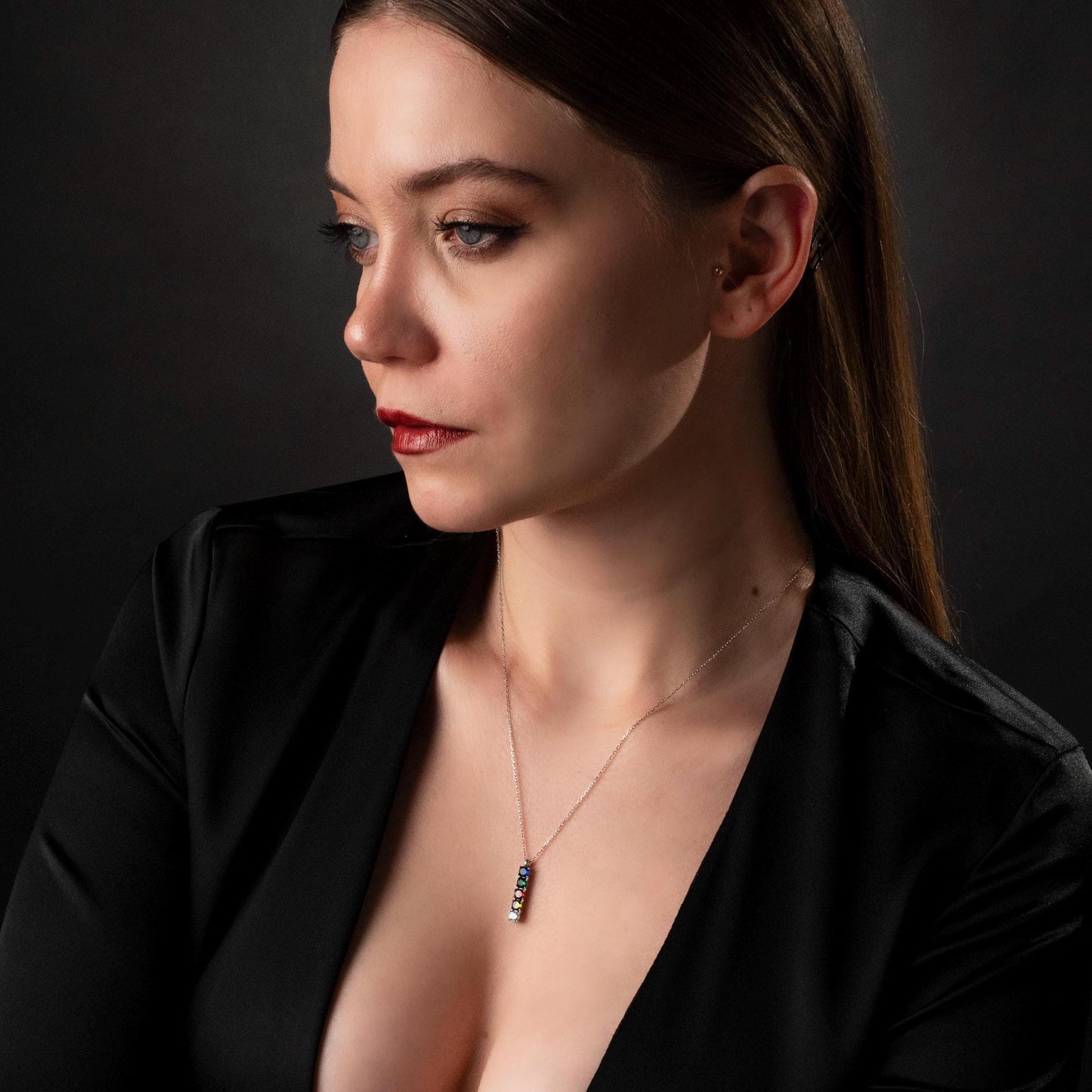 Custom Birthstone Bar Necklace - A Meaningful Gift for Mom