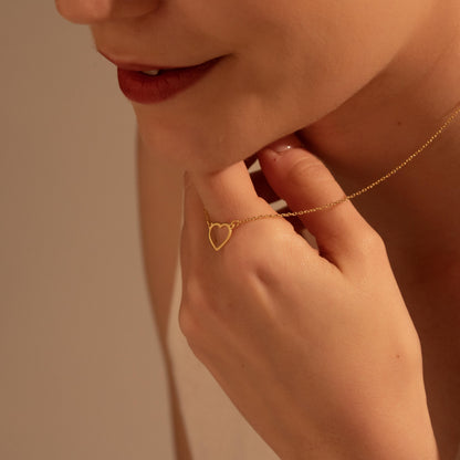 Minimalist Heart Necklace in Gold - Dainty 18K Gold Plated Gift for Her
