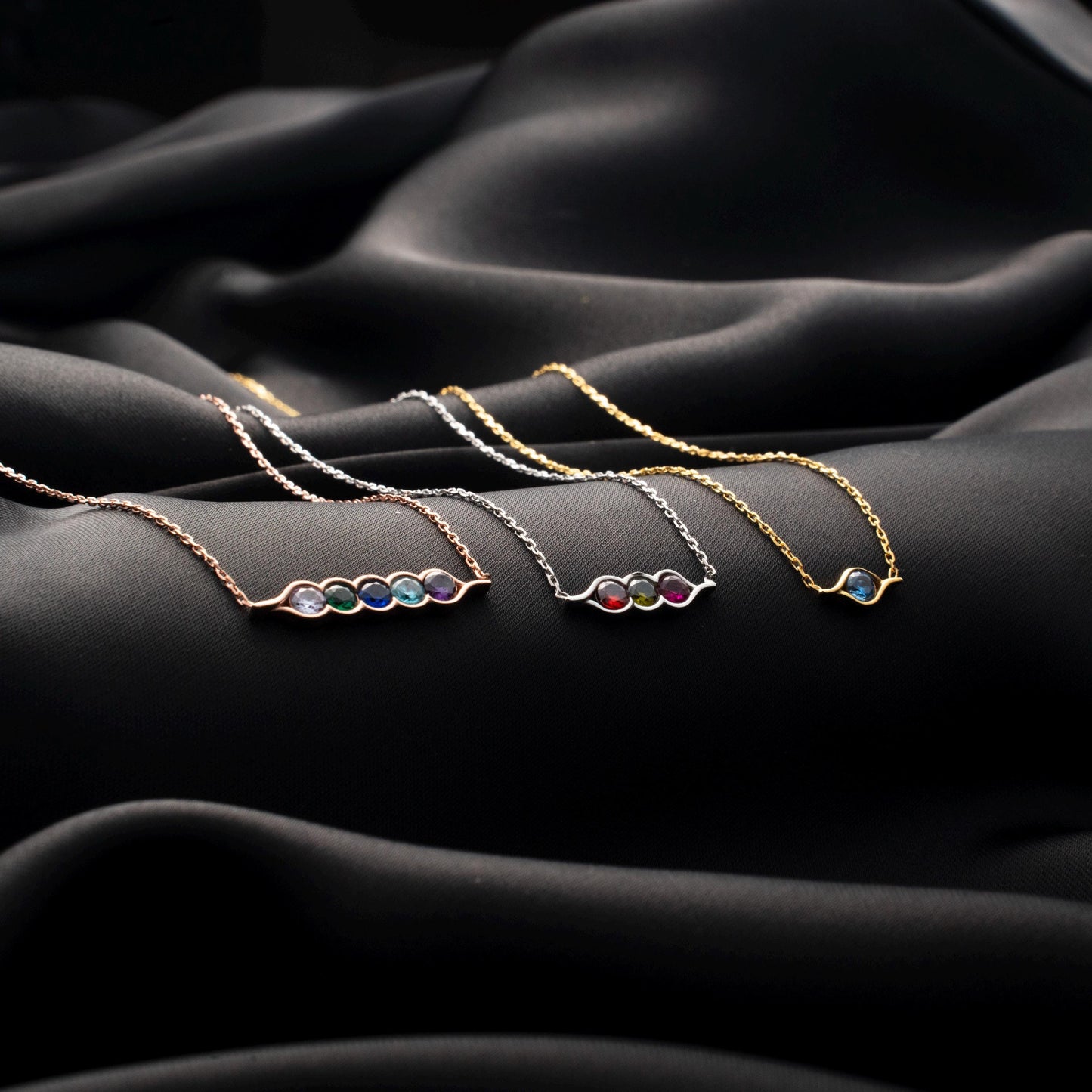 Sweet Pea Pod Necklace for Mom - Custom Birthstone Jewelry