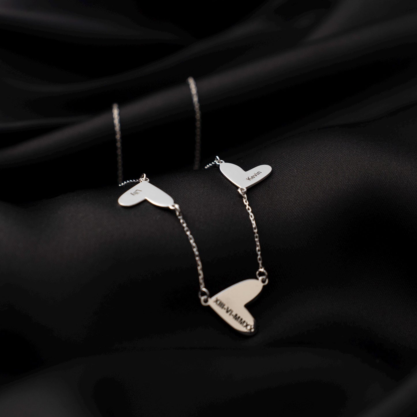 Cherished Heart Name Necklace - Personalized Silver Pendant for Mom