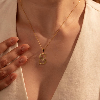 Chic & Personalized: Custom Gold Initial Pendant Necklace for Her