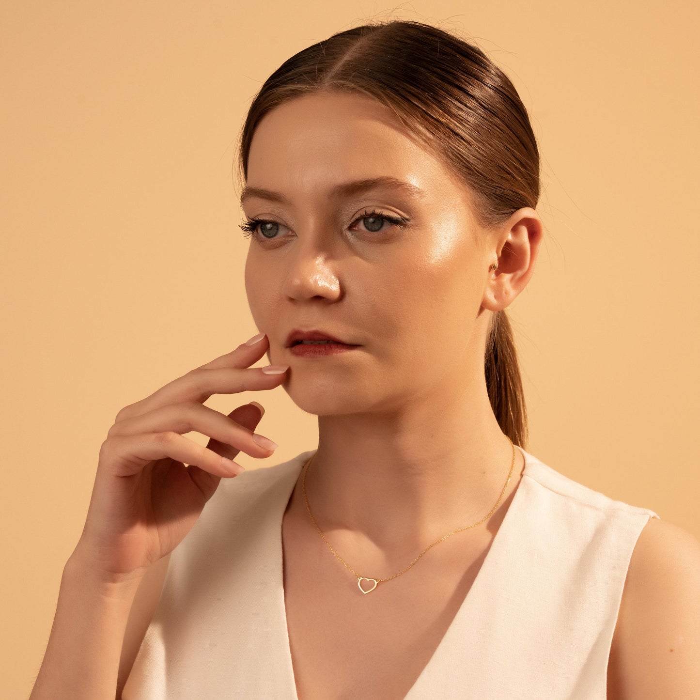 Minimalist Heart Necklace in Gold - Dainty 18K Gold Plated Gift for Her