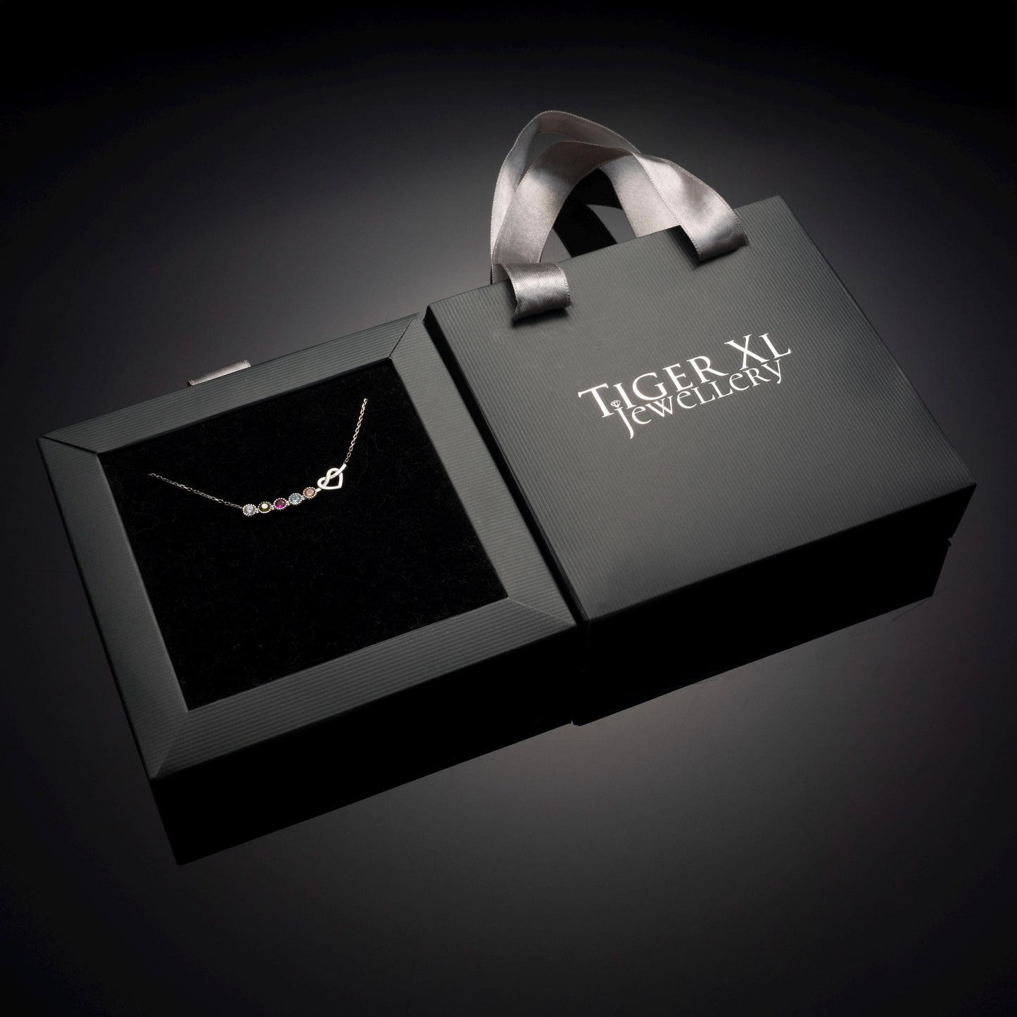 Elegant Birthstone Infinity Necklace for Mom - Customized Family Jewelry in Sterling Silver