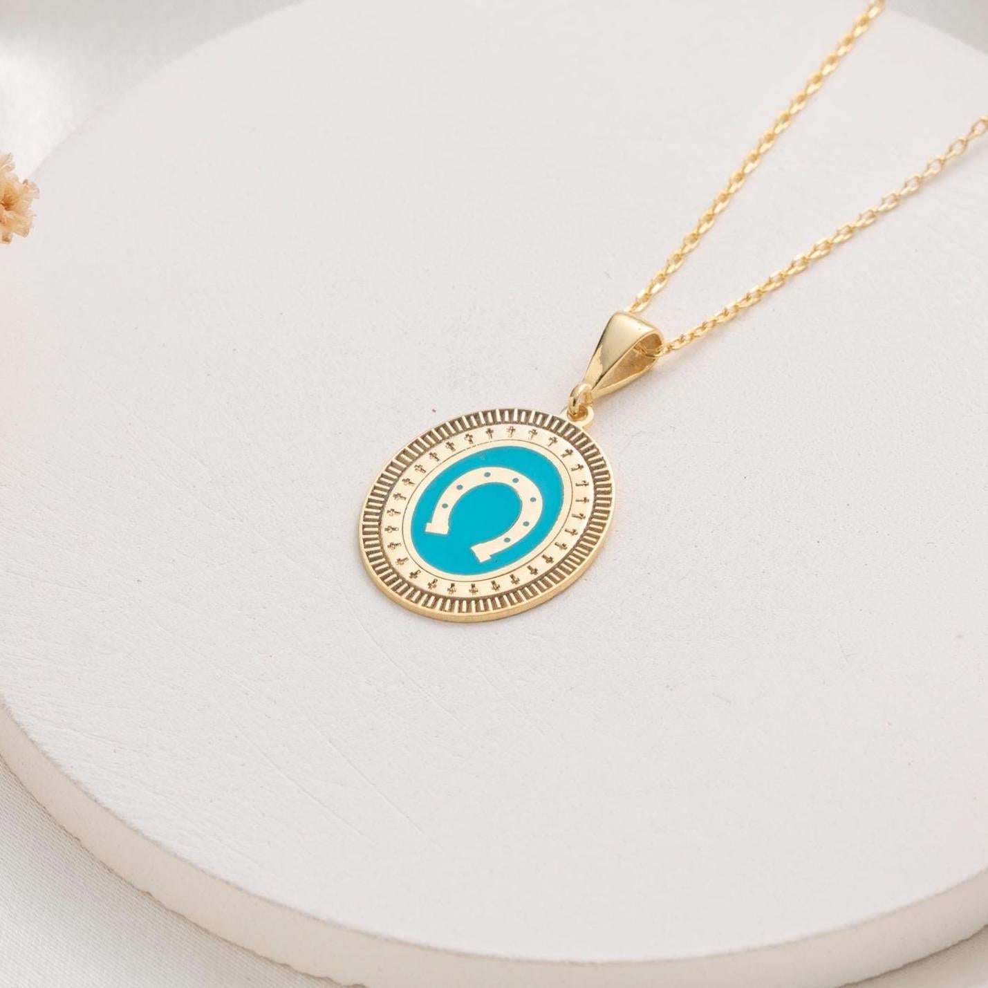 Horseshoe Pendant Necklace – Lucky Charm Jewelry in Gold Plating