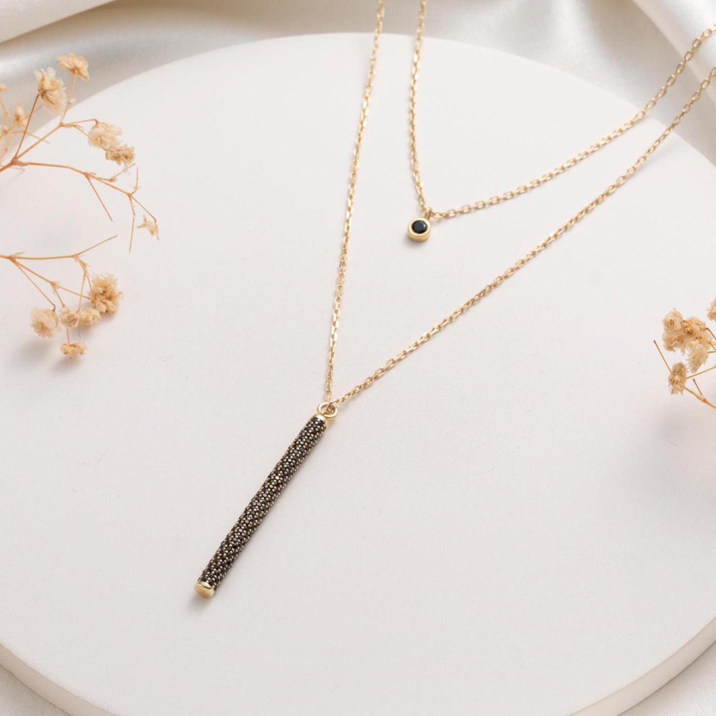 Chic Layered Gold Necklace with Bar Pendant - Minimalist Jewelry Gift