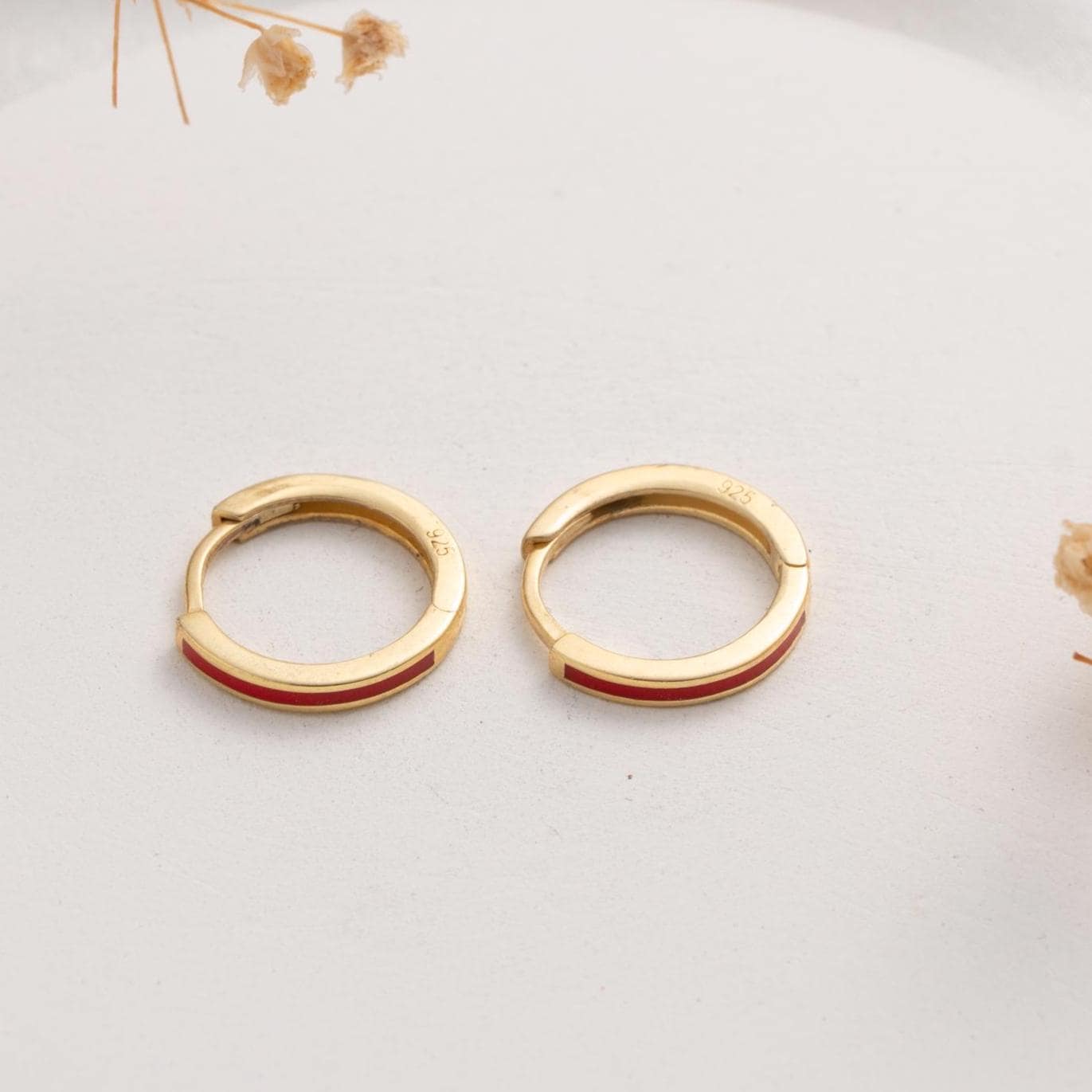 Minimalist Gold Hoop Earrings – Red Stripe Detail – Everyday Unisex Gift