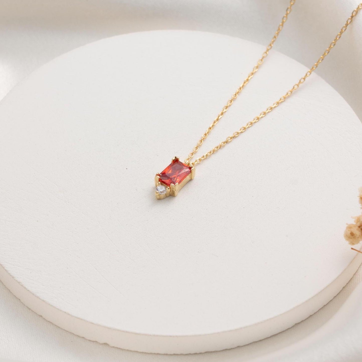 Red Gemstone Pendant – Elegant Gold Birthstone Necklace