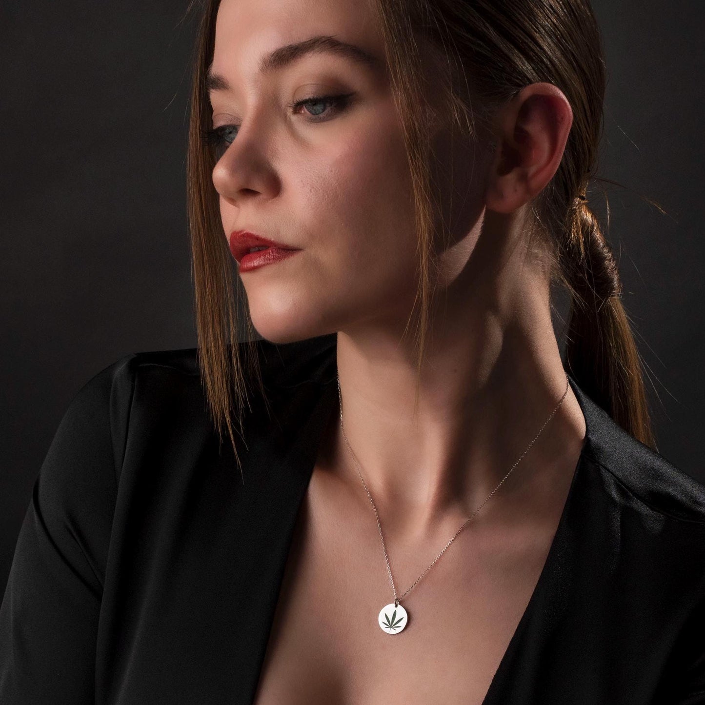 Elegant Leaf Necklace for Nature Lovers, Sterling Silver Jewelry, Boho Chic Pendant, Perfect Gift Idea