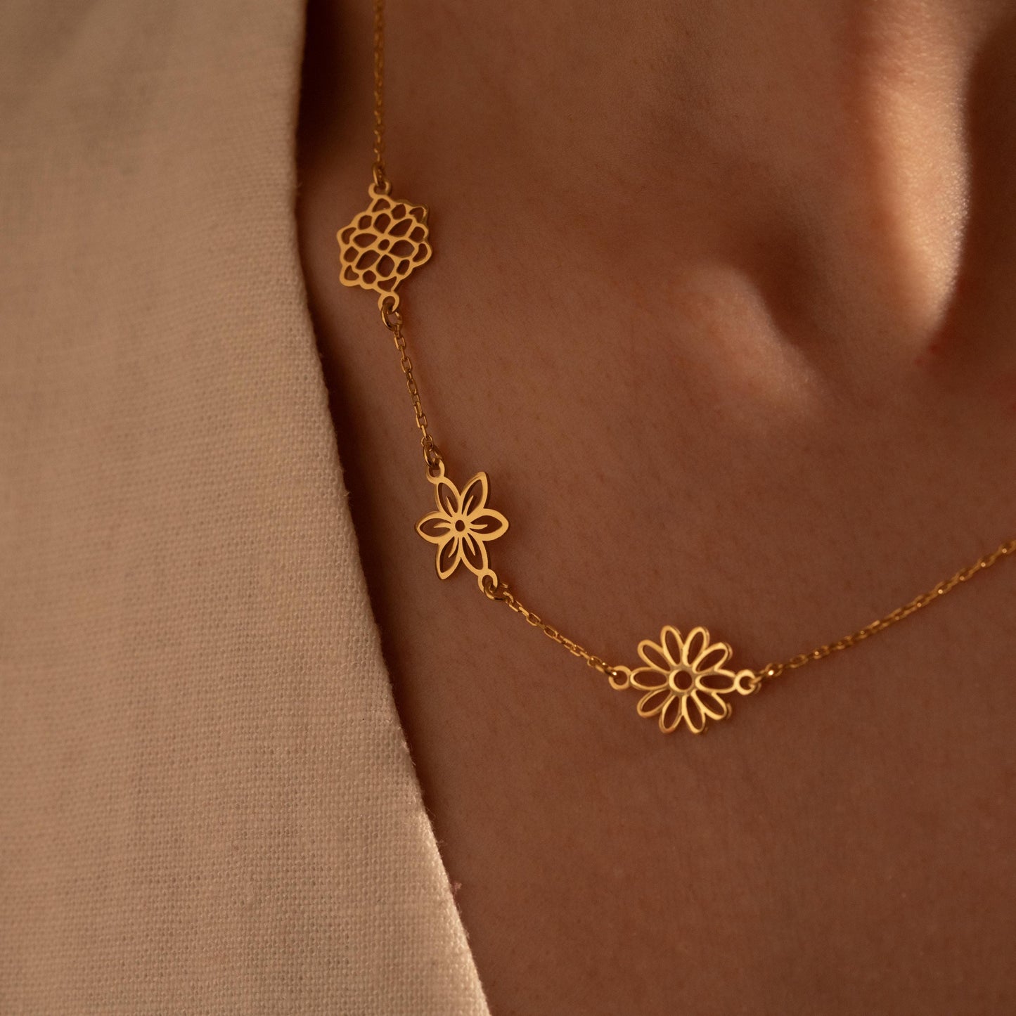 Three Flower Charm Necklace – Dainty Gold Floral Jewelry Gift for Her
