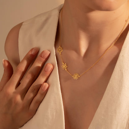 Three Flower Charm Necklace – Dainty Gold Floral Jewelry Gift for Her