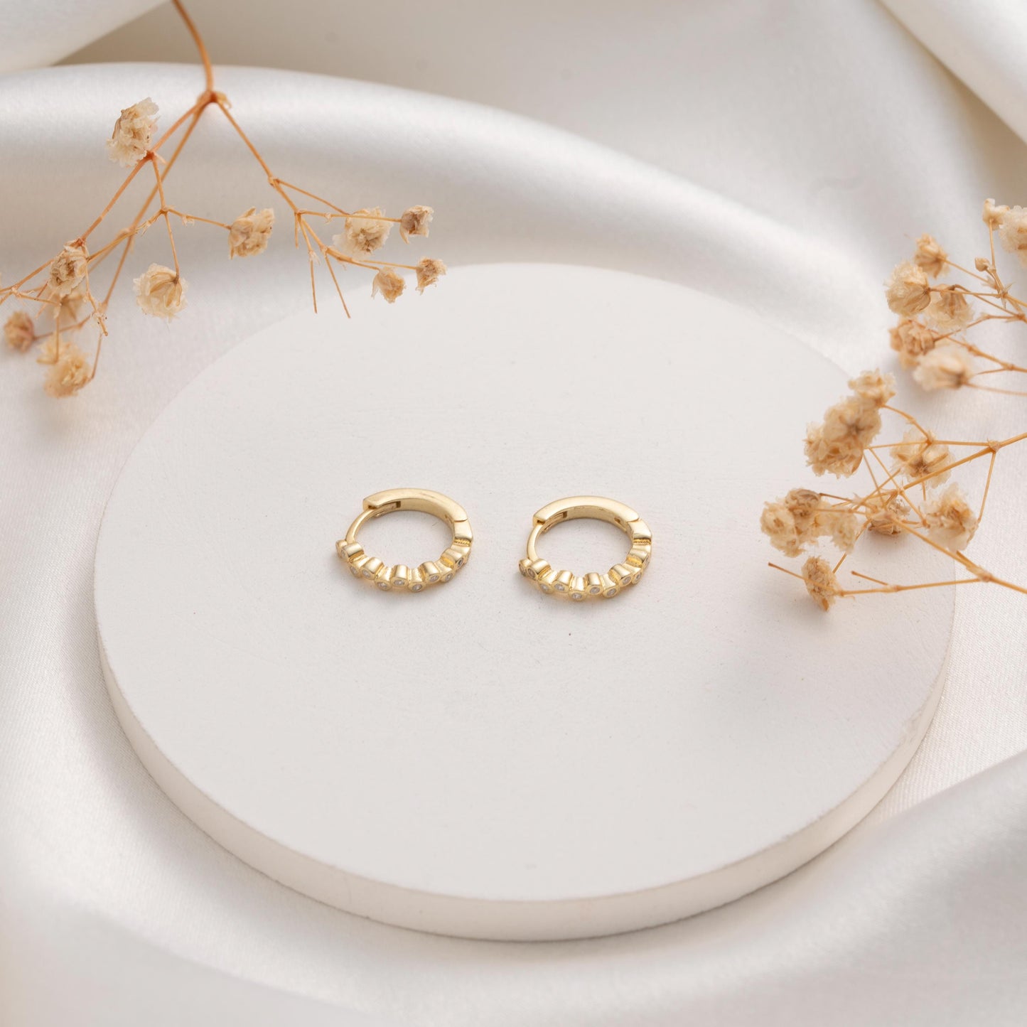 Elegant Crystal Earrings with a Mix of Stone Cuts - Ideal Gift for the Special Woman