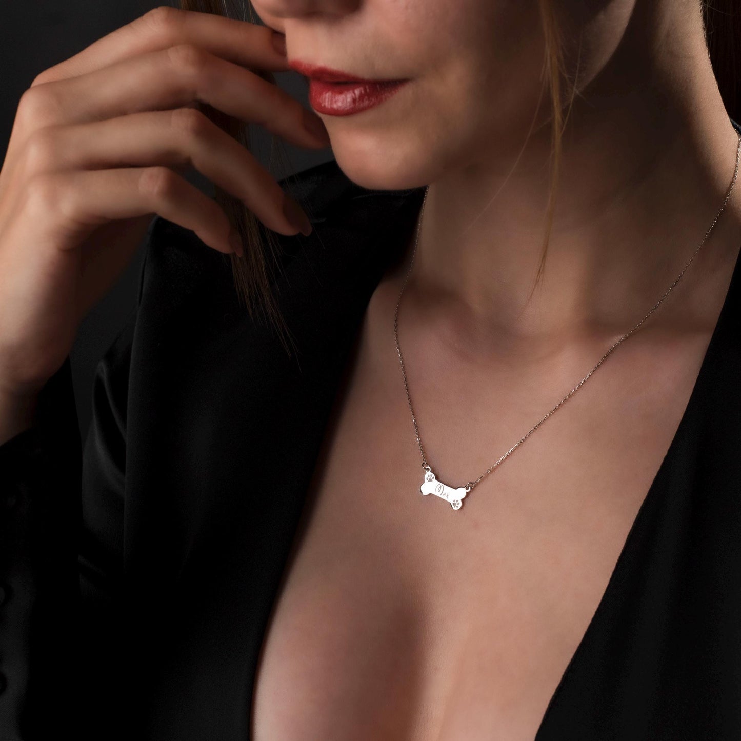 Adorable Pet Name Necklace in Sterling Silver - Perfect Gift for Dog Lovers!