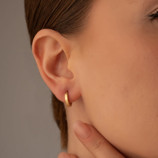 Sophisticated Matte Gold Hoop Earrings: Timeless Elegance