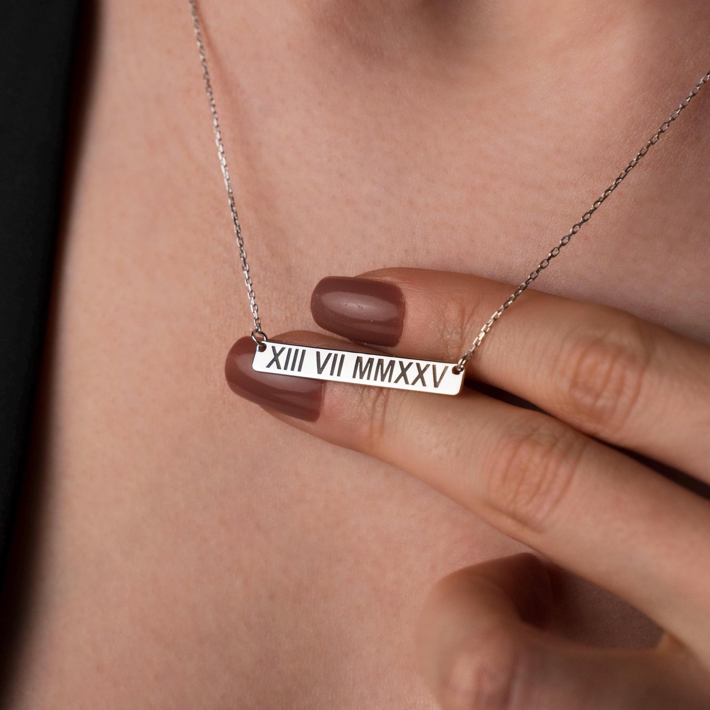 Timeless Elegance: Roman Numeral Date Necklace in 925 Silver - Personalized Gift for Him or Her