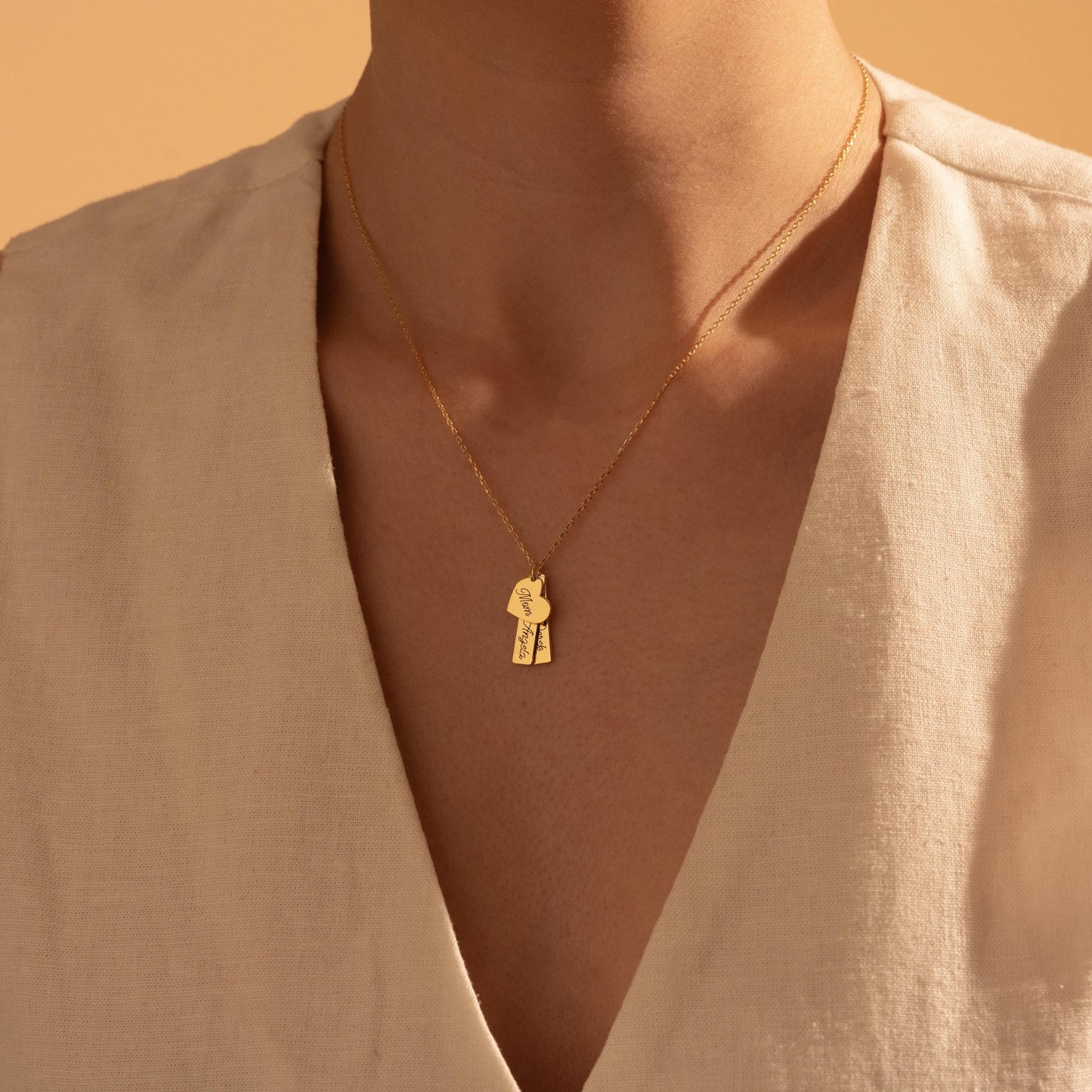 Personalized Heart Tag Necklace for Mom - Custom Name Charm, Gift for Her