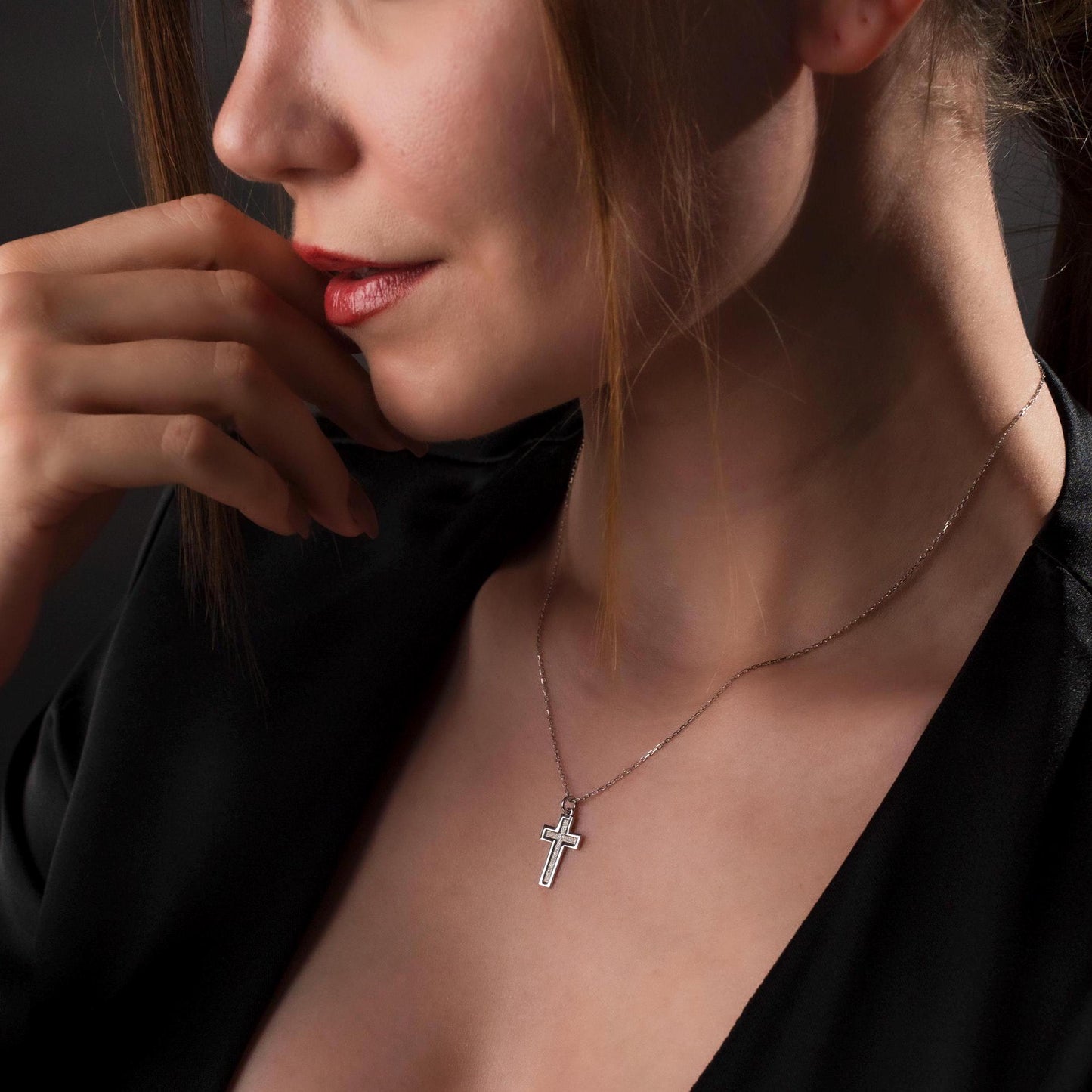 Elegant Christian Cross Pendant for Him and Her - Handcrafted Jewelry