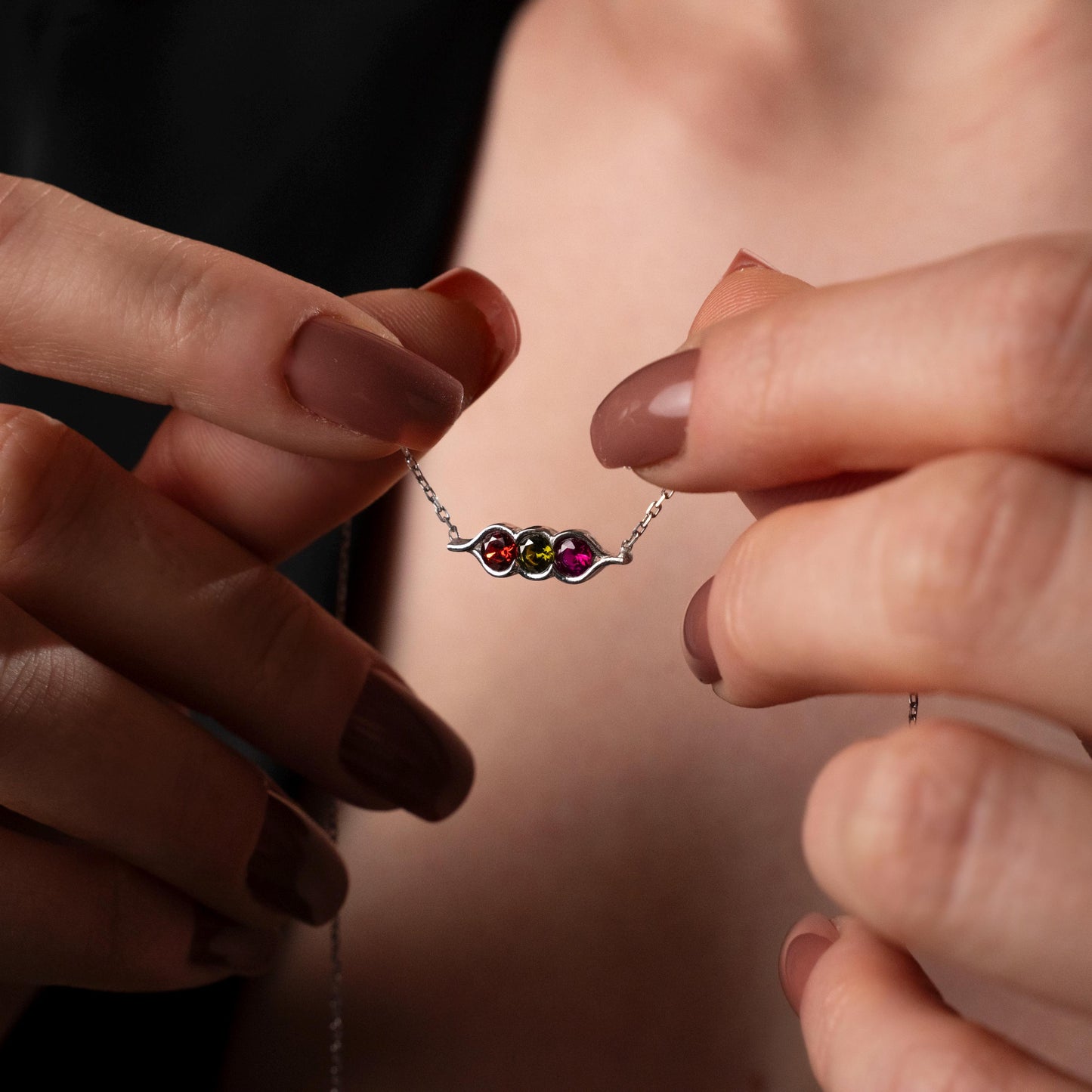 Sweet Pea Pod Necklace for Mom - Custom Birthstone Jewelry