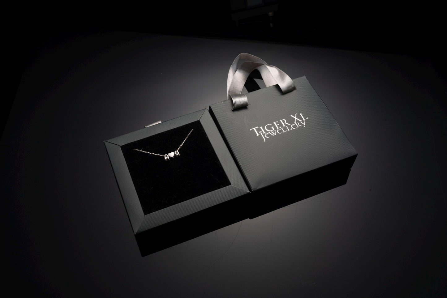 Cute Nameplate Necklace - Customized Bubble Letter Pendant, Stylish Silver Jewelry for Women