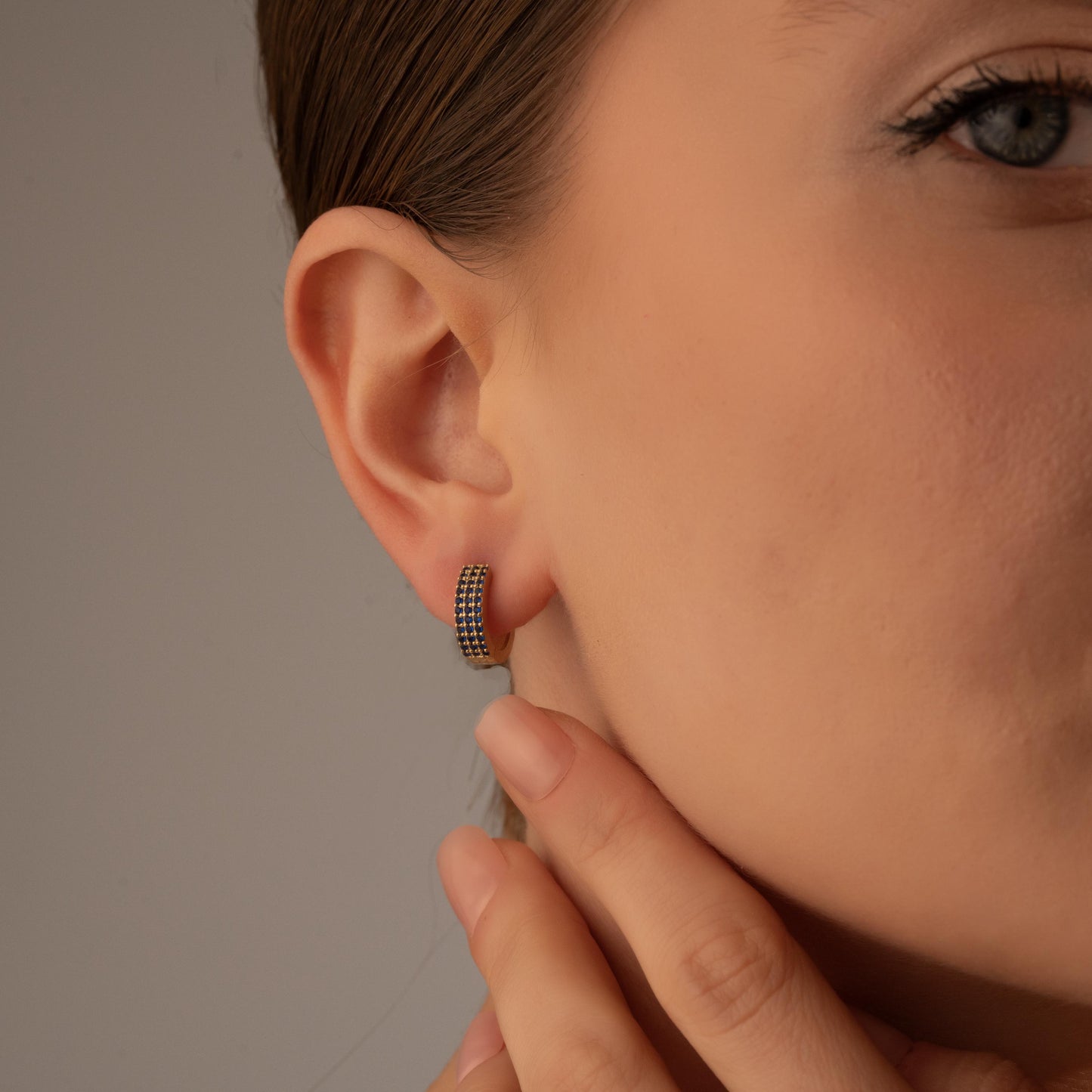 Edgy Chic Huggie Earrings - Crystal Black Hoops for Stylish Women