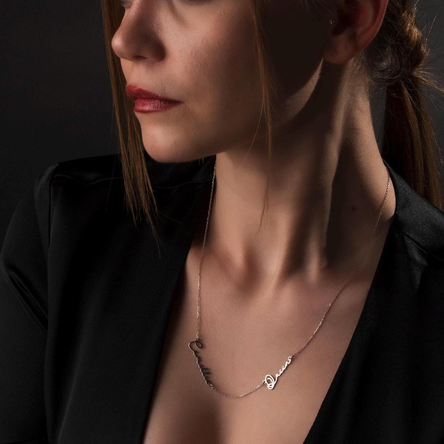 Personalized Silver Necklace with Up to 5 Names - Custom Gift for Mom, Grandma, or Sister