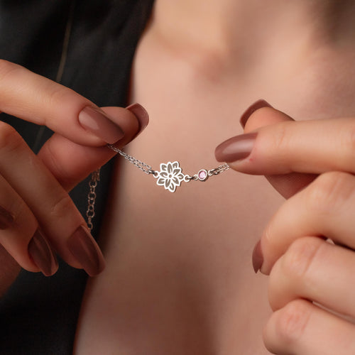 Custom Birthstone Floral Bracelet: Delicate Personalized Jewelry