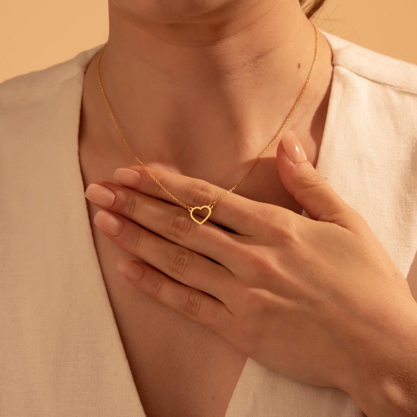 Chic Open Heart Necklace in Gold - Perfect Gift for Her