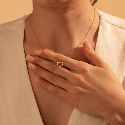 Chic Open Heart Necklace in Gold - Perfect Gift for Her