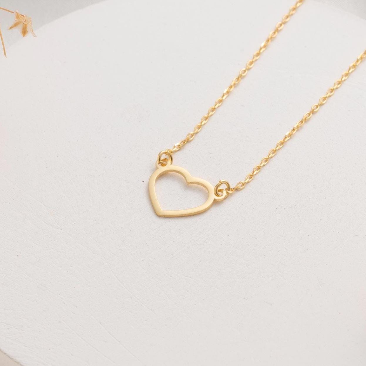 Minimalist Heart Necklace in Gold - Dainty 18K Gold Plated Gift for Her