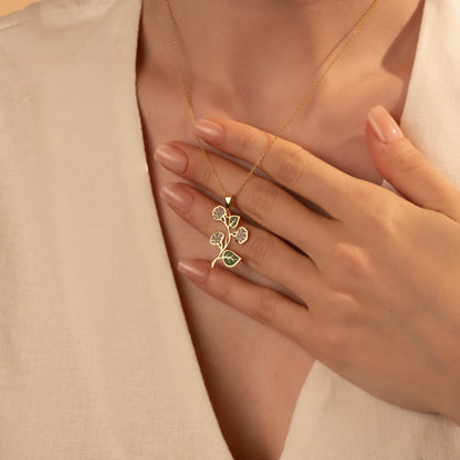 Flower Necklace – Dainty Floral Pendant Gift for Women