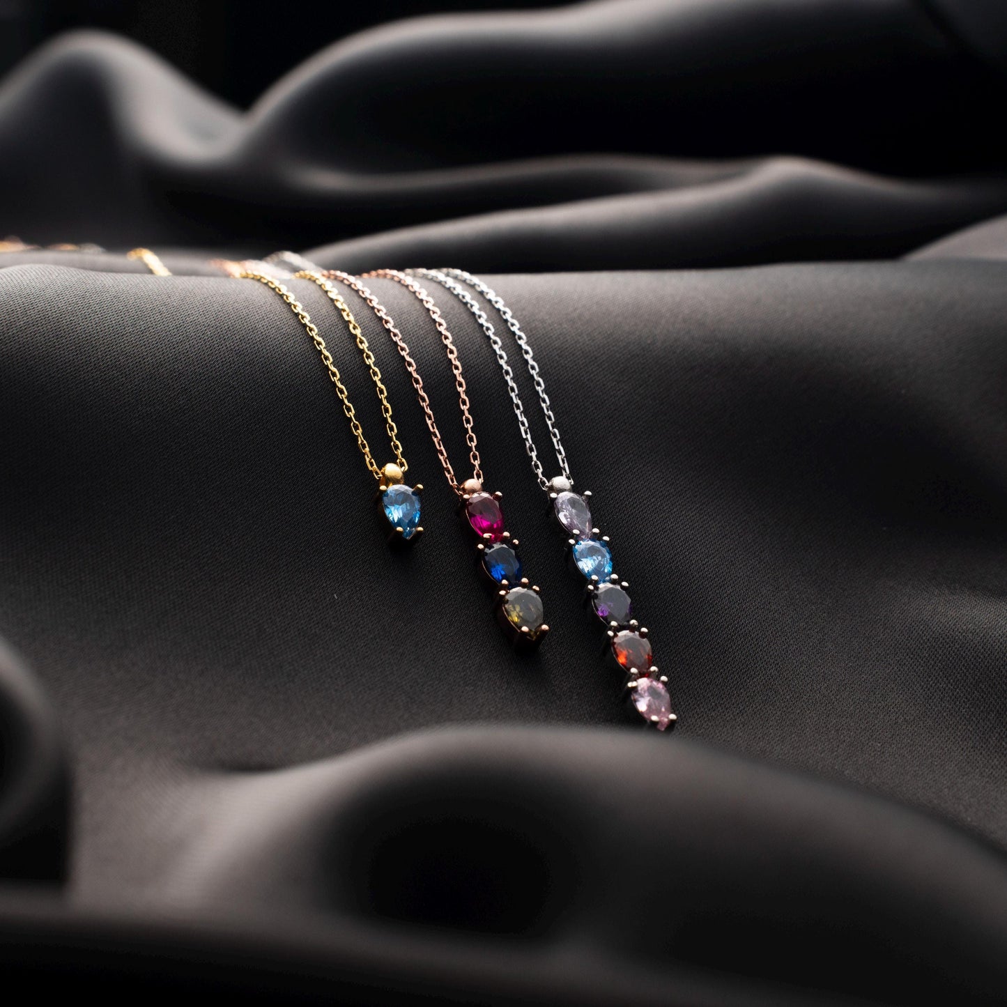 Celebrate Family Love with a Personalized Birthstone Necklace - Perfect Anniversary Gift!