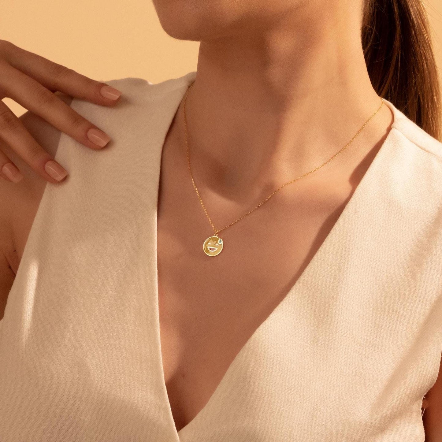 Personalized Emoji Necklace in Luxurious 18K Gold - Unique Gift for Her