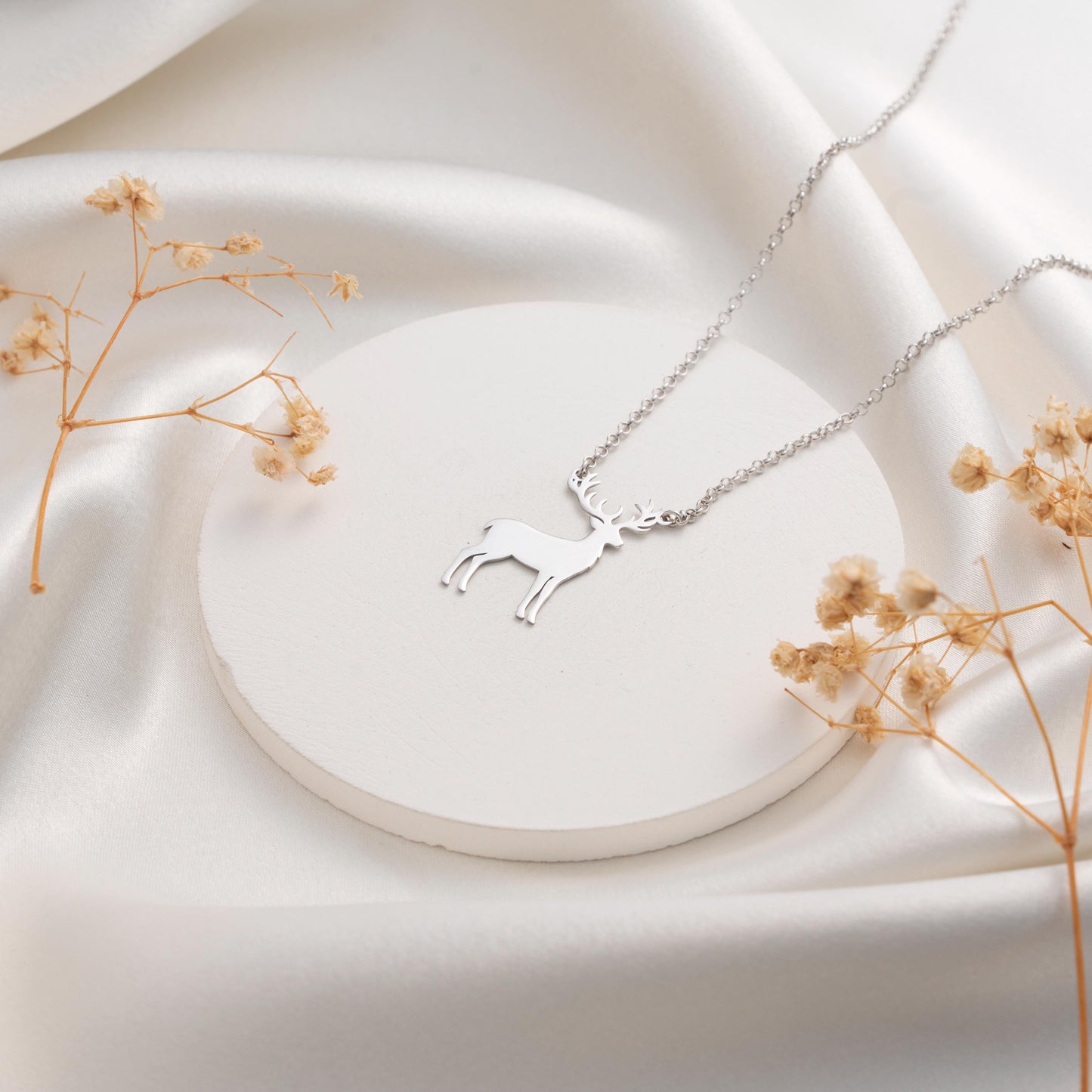 Deer Necklace – Minimalist Silver Pendant for Nature Lovers