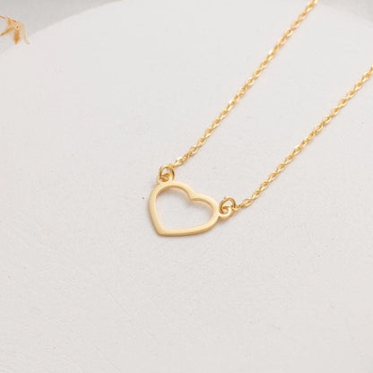 Chic Open Heart Necklace in Gold - Perfect Gift for Her